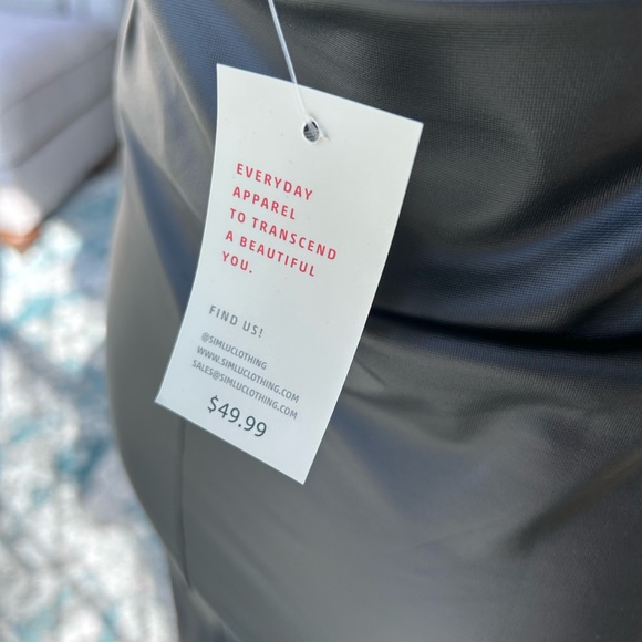 skirt - Picture 6 of 6